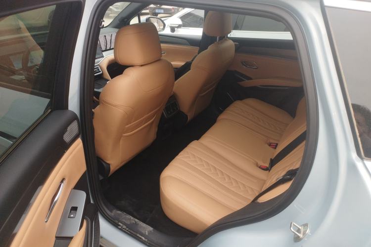 Used BYD Song L DM-i 2024 160 km Excellence Version Left Rear Seat