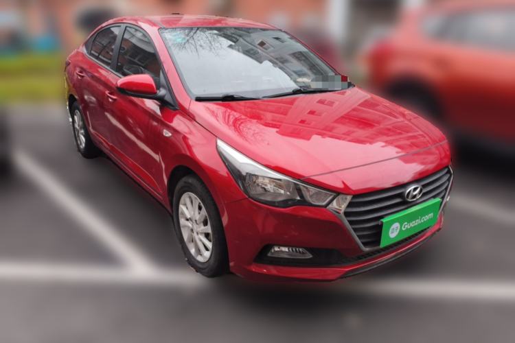 Used Hyundai Verna (new generation) 2016 1.4L Automatic Cool Edition GLS Front Right 45 Deg