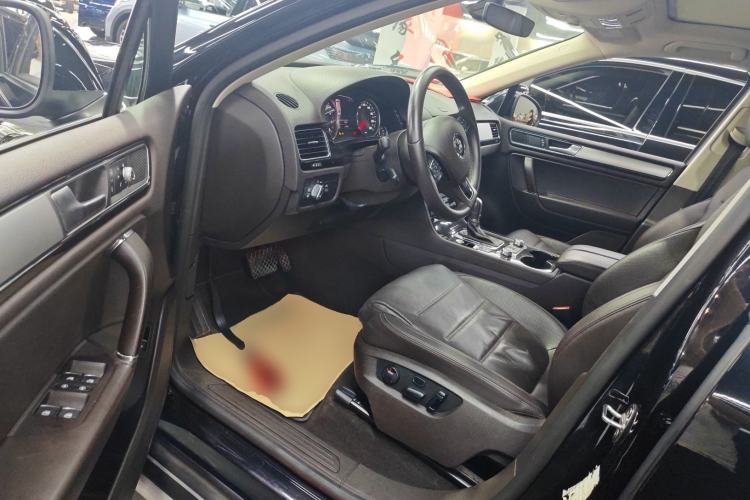 Used Volkswagen Touareg 2017 3.0 TSI Touareg Model