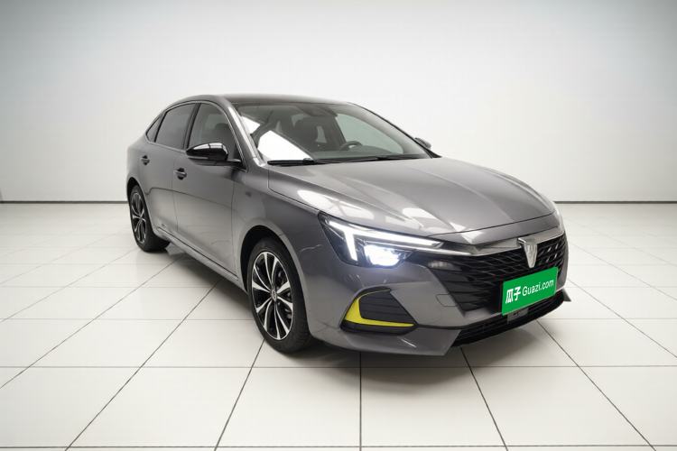 Used Roewe i6 MAX 2020 300TGI Automatic Supreme Edition with Cool Sunroof and Advanced Driving Features