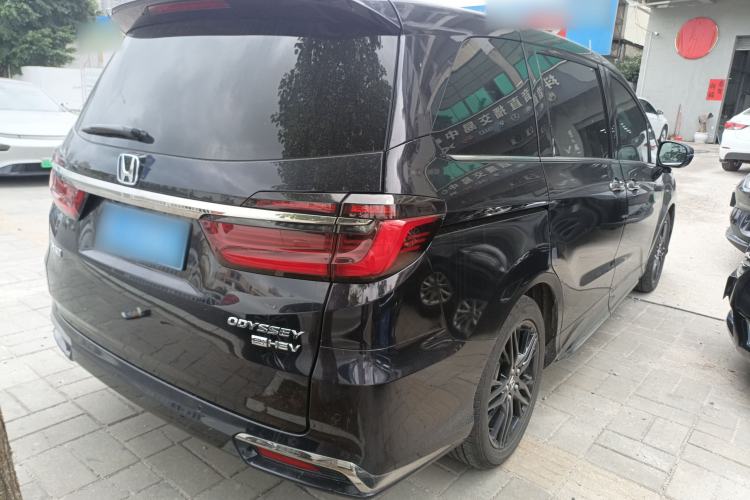 Used Honda Odyssey 2022 2.0L eHEV Sharp·Luxury Edition Rear Right 45 Deg