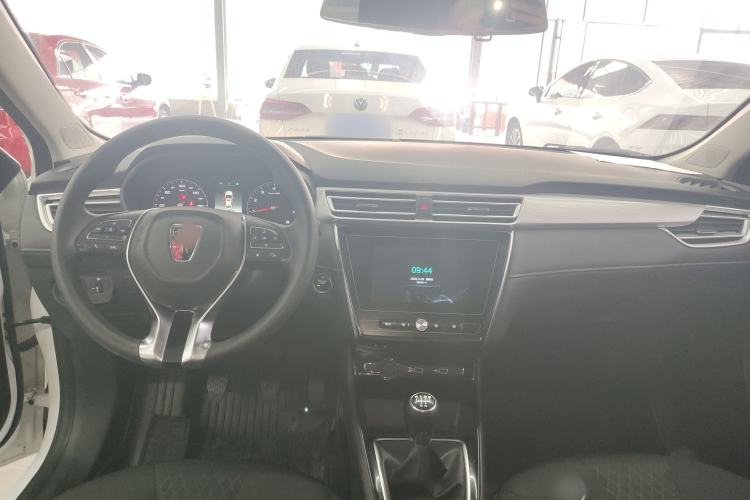 Used Roewe i5 2020 1.5L Manual 4G Connect Luxury Edition