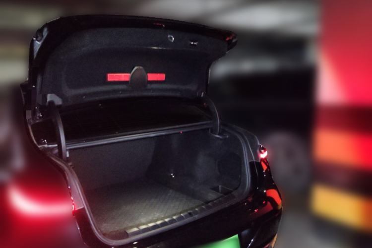 Used BMW 7 Series 2023 735Li M Sport Package Trunk