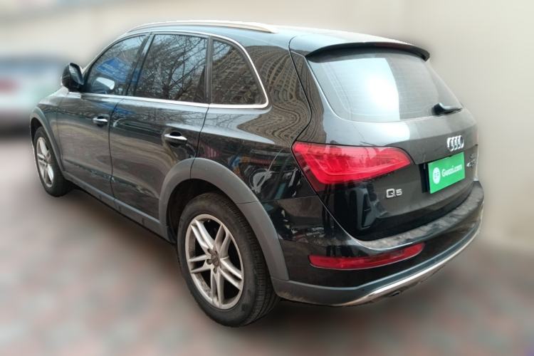 Used Audi Q5 2017 Plus 40 TFSI Technology Model