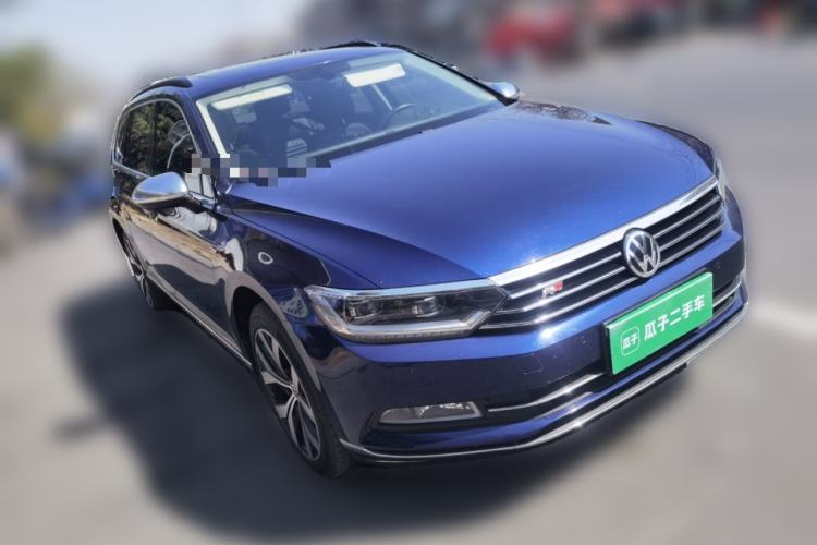 Used Volkswagen Variant 2018 380TSI Two-Wheel Drive Comfort Edition Front Right 45 Deg