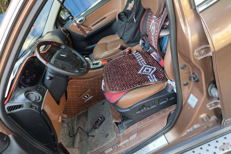 Used Luxgen Great 7 SUV 2013 Limited-Edition Sharp Edition 2.2T All-Wheel-Drive Prestige Model Left Front Seat