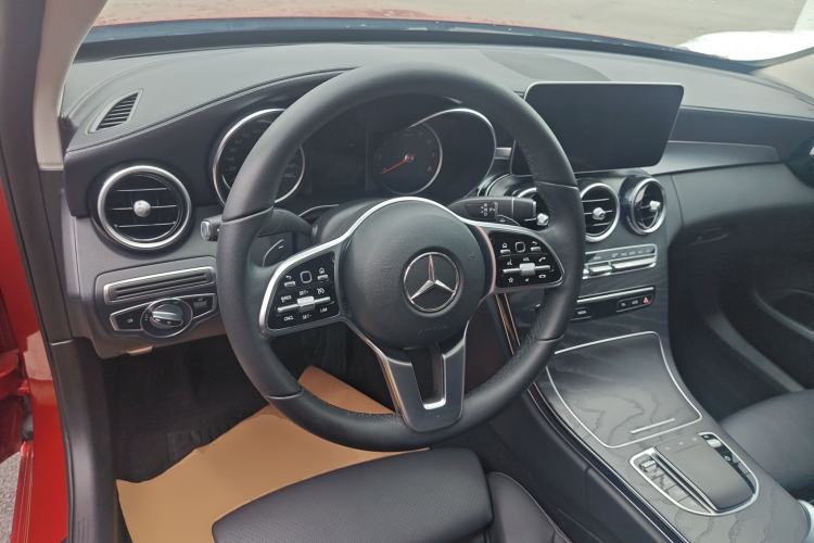 Used Mercedes-Benz C-Class 2019 C 180 L Fashion Edition Sport Version Steering Wheel