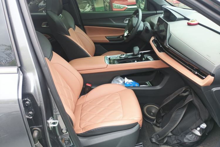 Used CHANGAN NEVO Q05 2024 Truly Delicious Version 125" Beyond-Performance Model CATL Right Front Seat