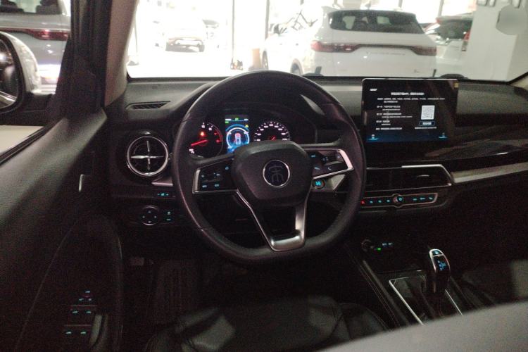 Used BYD Song 2021 Classic Edition 1.5T Automatic Elite Model Steering Wheel