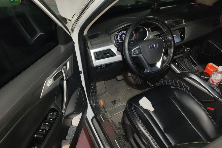 Used Geely Auto Emgrand X7 Sport 2016 1.8TD Automatic ZhiShang Model
