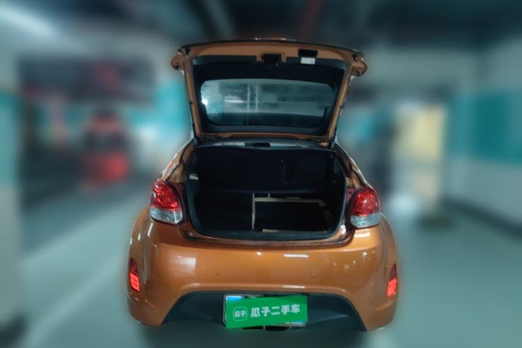 Used Hyundai Veloster 2011 1.6L Manual Comfort Edition Trunk