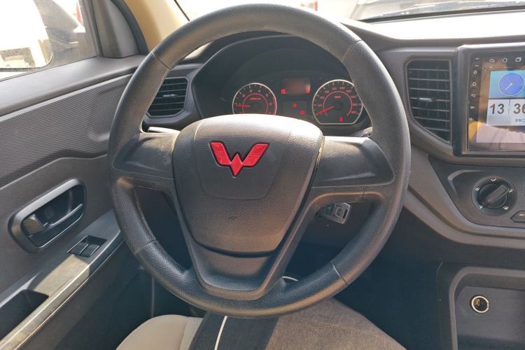 Used Wuling Hongguang V 2022 1.5L Jingqu Version Hydraulic Power Steering LAR

