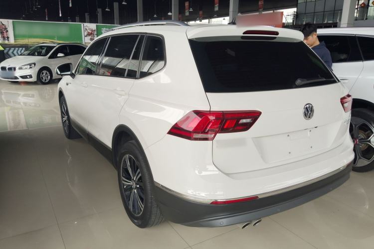 Used Volkswagen Tiguan L 2020 330TSI Automatic Two-Wheel Drive Panoramic Comfort Edition China VI Standard Rear Left 45 Deg