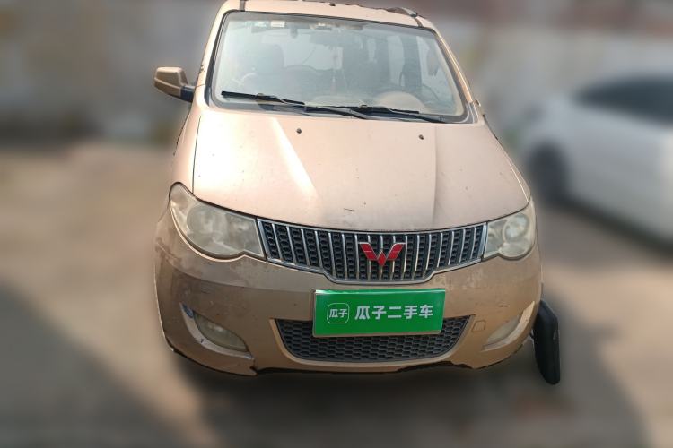 Used Wuling Hongguang 2013 1.5L Comfort Model
