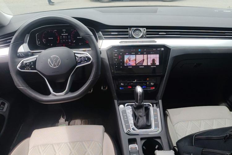 Used Volkswagen Magotan 2023 2 Million Units Commemorative Edition 330TSI DSG Luxury Version
