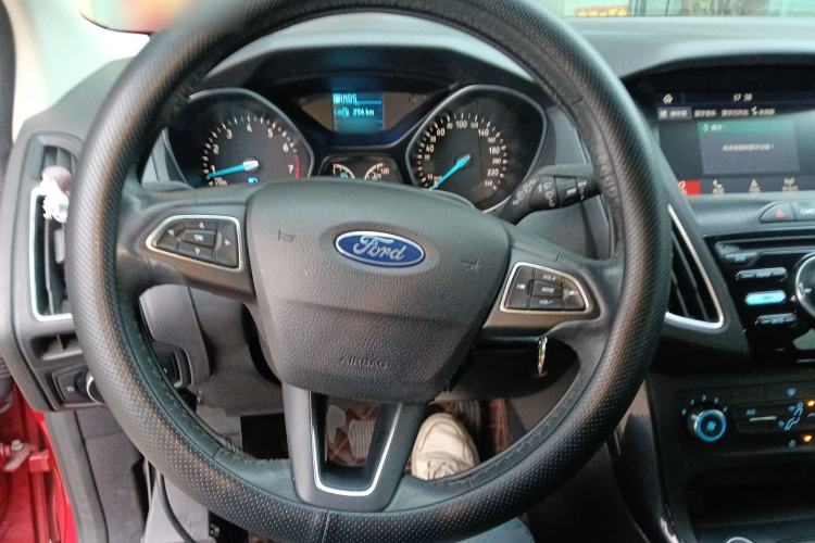 Used Ford Focus 2018 Hatchback Classic 1.6L Automatic Trendy SmartDrive Edition