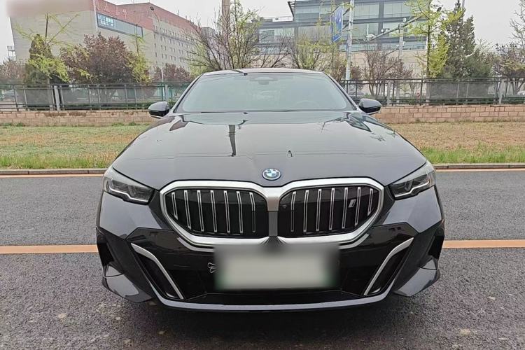 Used BMW i5 2024 eDrive 35L Luxury Model with M Sport Package