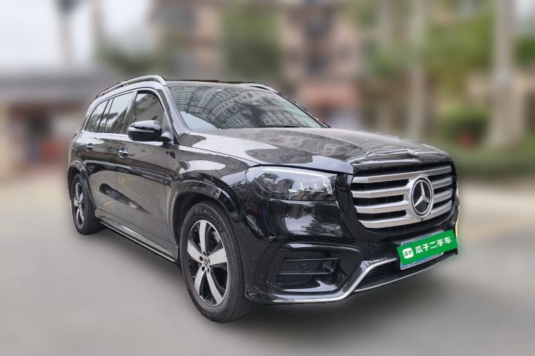 Used Mercedes-Benz GLS 2025 GLS 450 4MATIC Dynamic Edition Front Right 45 Deg