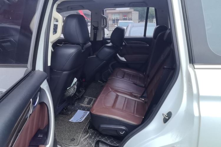 Used Haval H9 2017 2.0T Gasoline 4x4 Luxury 7-Seater