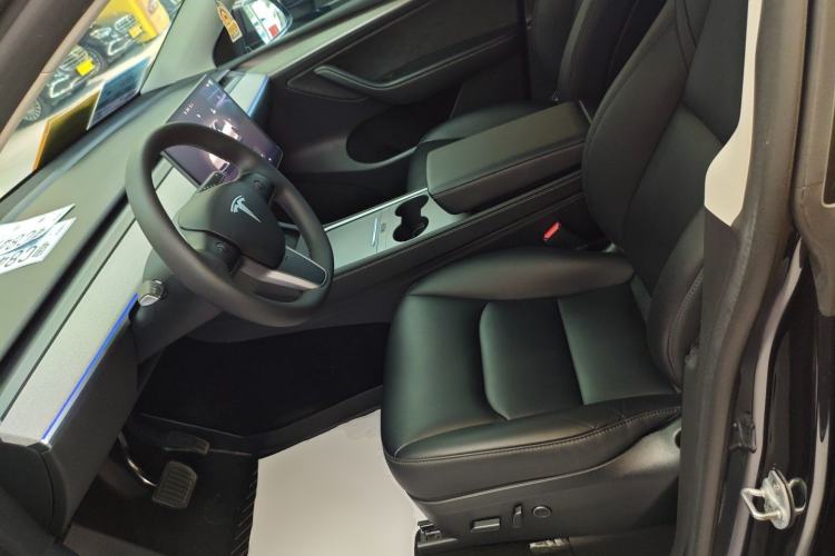 Used Tesla Model Y 2024 Rear-Wheel-Drive Version