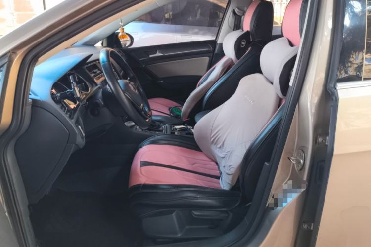 Used Volkswagen Golf 2017 230TSI Automatic Luxury Million-Vehicle Commemorative Edition
