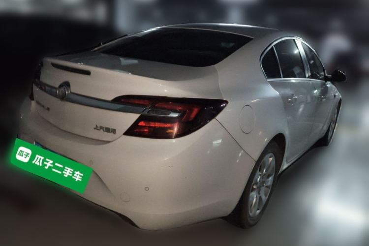 Used Buick Regal 2015 1.6T Leading Technology Model Rear Right 45 Deg