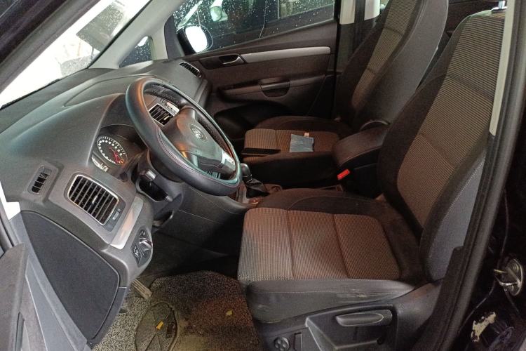 Used Volkswagen Sharan 2013 1.8TSI Standard Model Euro IV Left Front Seat