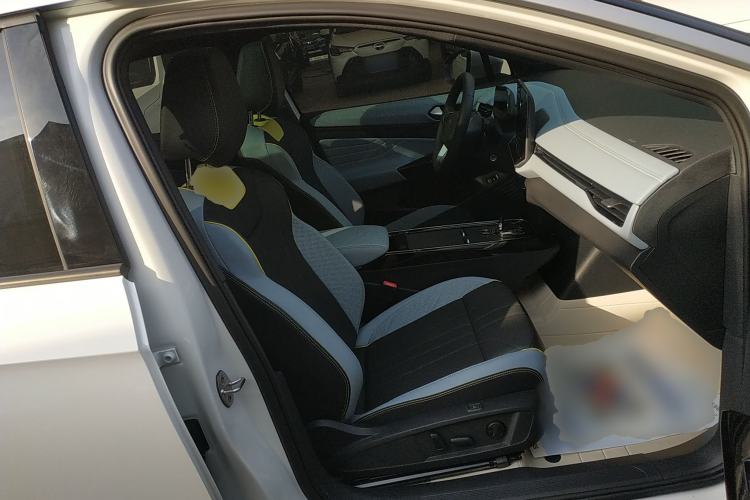 Used Volkswagen ID.4 X 2025 Smart Edition Outstanding Model
