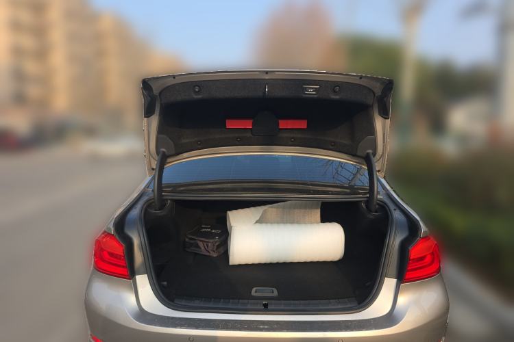 Used BMW 5 Series New Energy 2020 Mileage Upgrade Version 530Le Luxury Package
