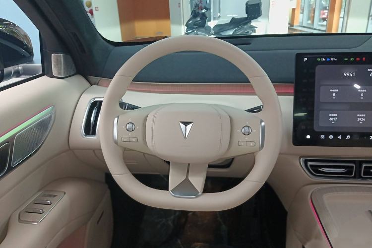 Used Deepal S09 2025 Four-Wheel Drive Ultra+ Custom Edition
