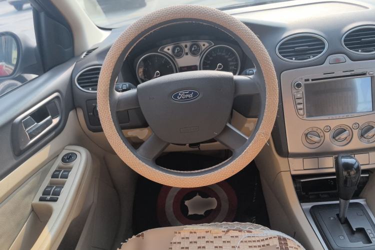 Used Ford Focus 2012 Sedan Classic 1.8L Automatic Base Model