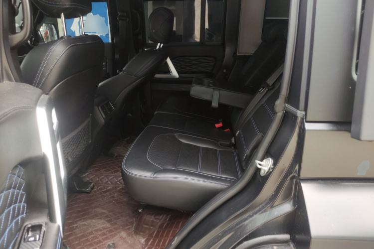 Used BAIC Off-Road BJ40 2023 2.0D Automatic Four-Wheel Drive Blade Hero Edition Adventurer Type Left Rear Seat