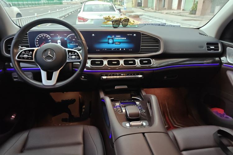 Used Mercedes-Benz GLE 2020 Restyled GLE 350 4MATIC Fashion Edition Center Console