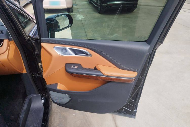 Used Hongqi HQ9 2023 2.0T Smart Connect Flagship Edition
