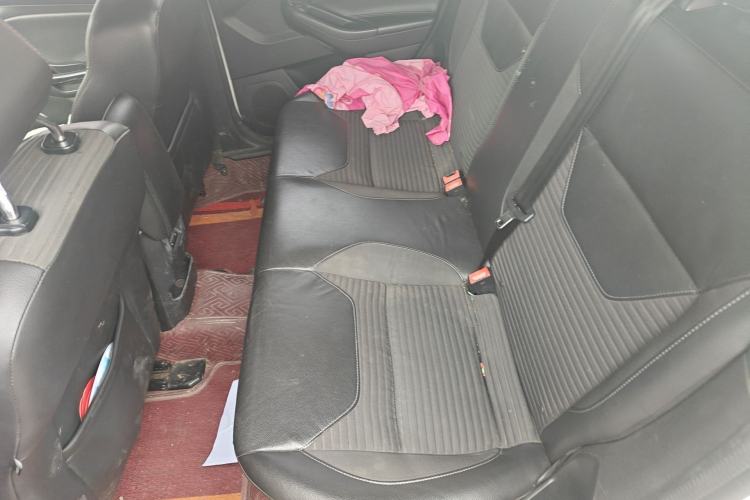 Used Ford Focus 2015 Hatchback 1.6L Automatic Fashion Edition