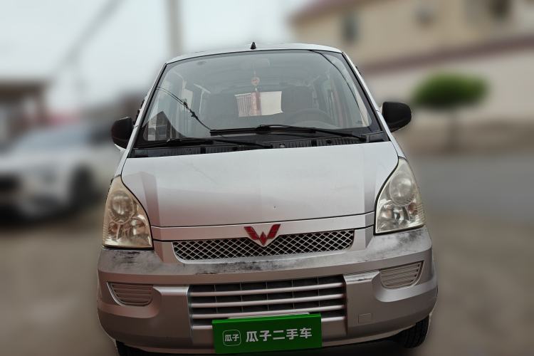 Used Wuling Rongguang 2011 1.2L Base Version