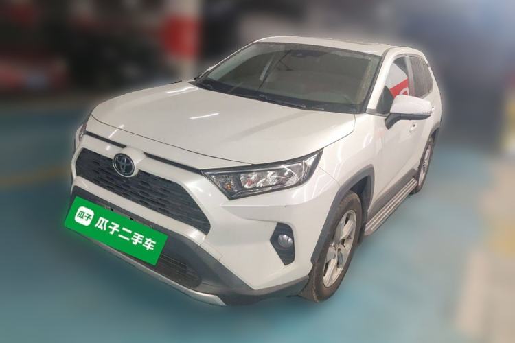 Used Toyota RAV4 2021 2.0L CVT Two-Wheel Drive Fashion Edition