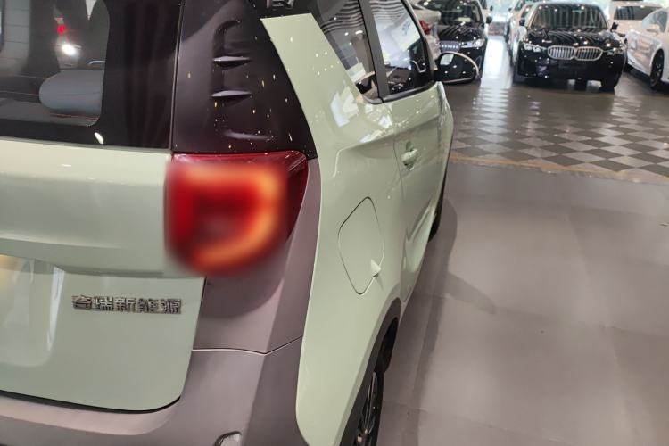 Used Chery Little Ant 2022 Revised Version Sweet Pink Edition Half-Sugar Version Lithium Iron Phosphate 30.7 kWh 30 kW 301 km