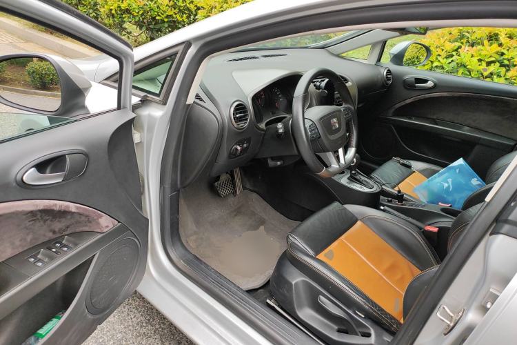 Used Seat LEON 2012 1.8TSI FR+
