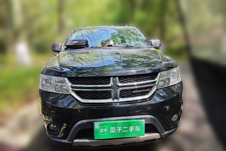 Used Dodge Journey 2013 2.4L Two-Wheel Drive Luxury Version
