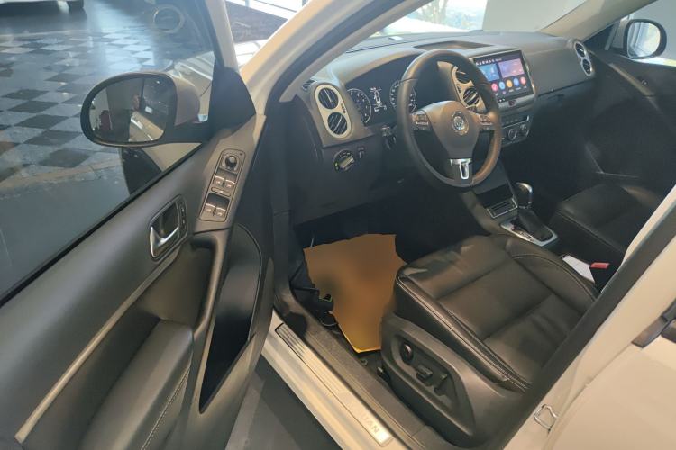 Used Volkswagen Tiguan L 2017 300TSI Automatic Two-Wheel Drive Silk Road Comfort Edition