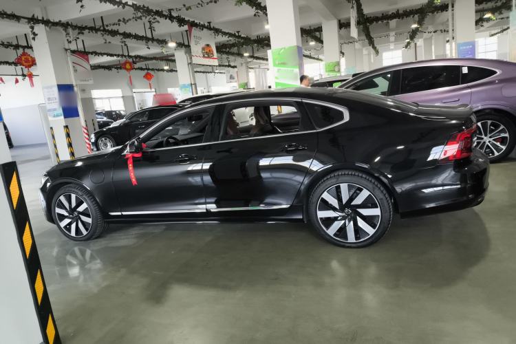 Used Volvo S90 New Energy 2024 Plug-in Hybrid Four-Wheel Drive Long-Range Luxury Smart Edition
