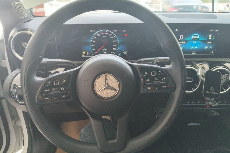 Used Mercedes-Benz A-Class 2020 Revised A 180 L Steering Wheel