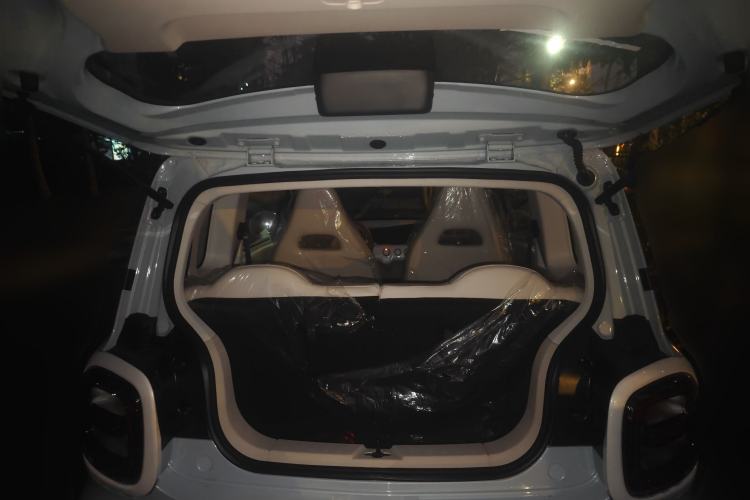 Used Bestune Pony 2026 222km Colorful Horse Trunk