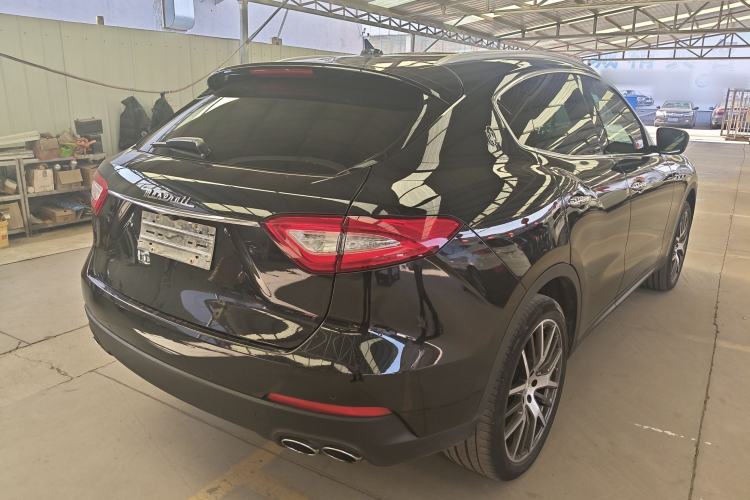 Used Maserati Levante 2016 3.0T Standard Edition Rear Right 45 Deg