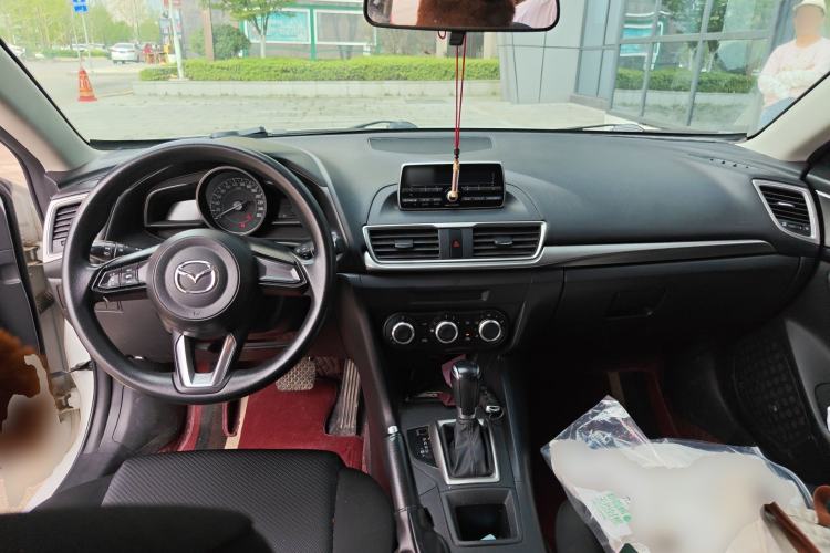 Used Mazda 3 Axela 2017 Sedan 1.5L Automatic Comfort Model Emission Standard China V Center Console