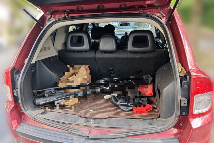 Used Jeep Compass 2013 2.4L four-wheel-drive sport version