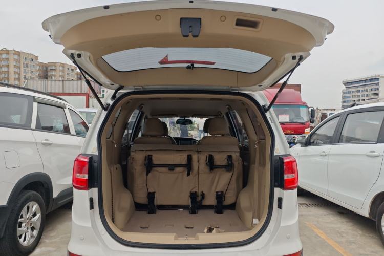 Used Baojun 730 2016 1.5T Manual Comfort Version 7 Seats