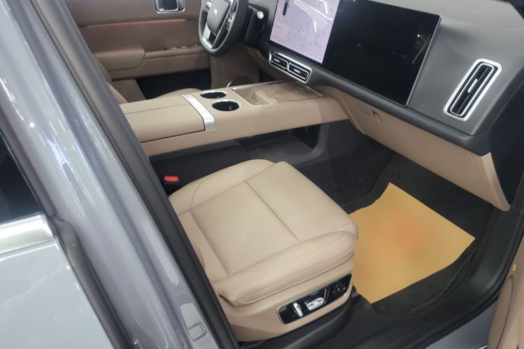 Used Li Auto L7 2025 Max Smart Refresh Edition Right Front Seat