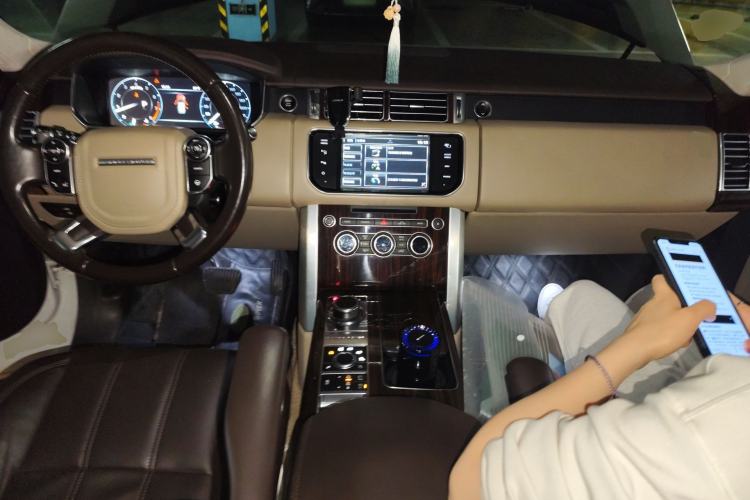 Used Land Rover Range 2014 Revised 3.0 SC V6 Vogue
